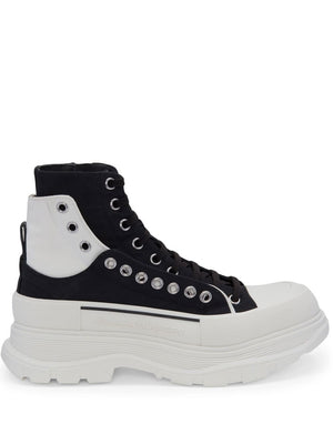 Alexander Mcqueen Alexander McQueen Tread Slick lace-up Fastening Boots