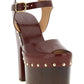 Chloé Meret Clog