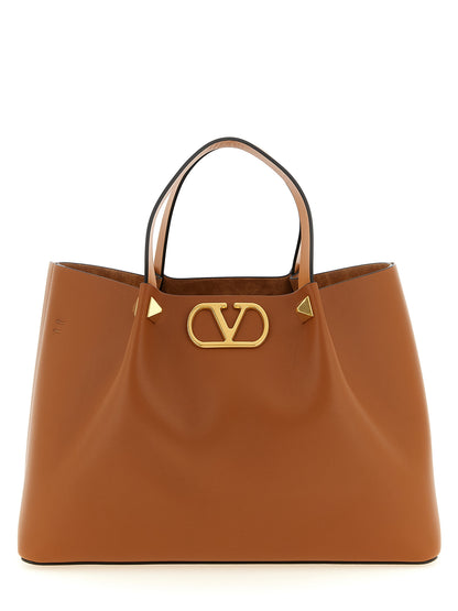 Shopping Valentino Garavani Vlogo Signature Medium